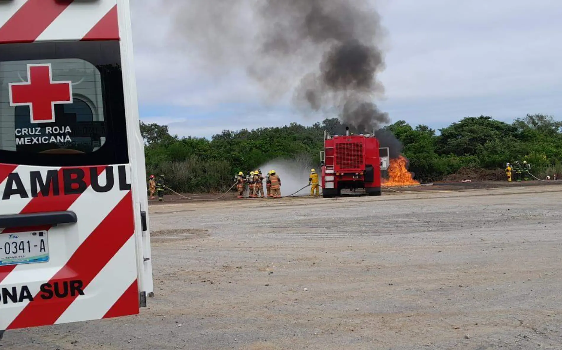 Simulacro de incendio en aeropuerto de Tampico Cruz Roja delegación Zona Sur (4)